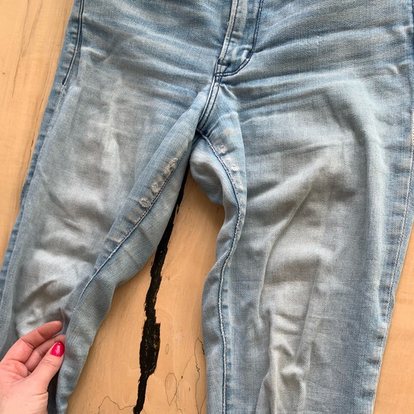 2 pairs of Abercrombie jeans - Picture 5 of 8